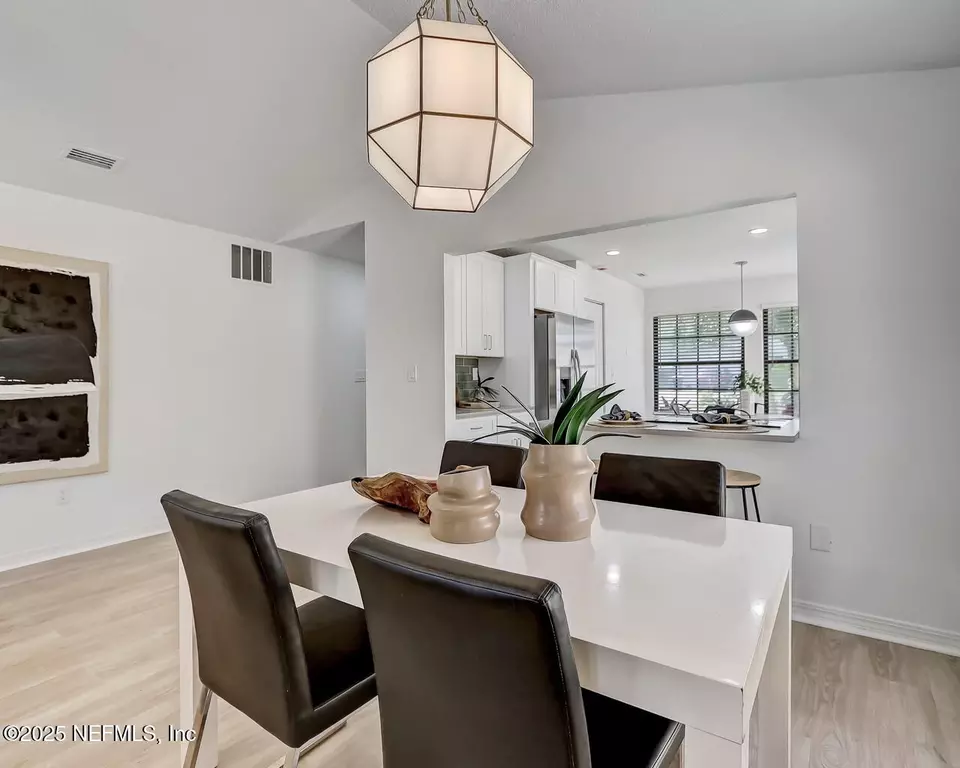 Dining - 12825 Attrill Rd, Jacksonville, FL 32258 photo 3 of 8
