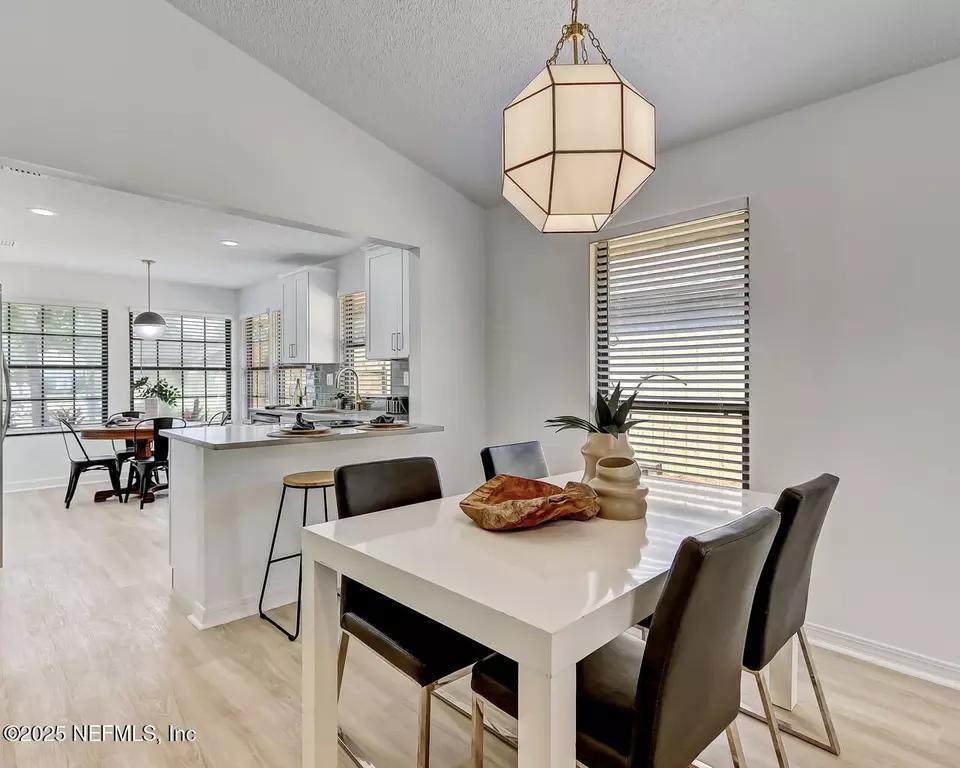 Dining - 12825 Attrill Rd, Jacksonville, FL 32258 photo 2 of 8