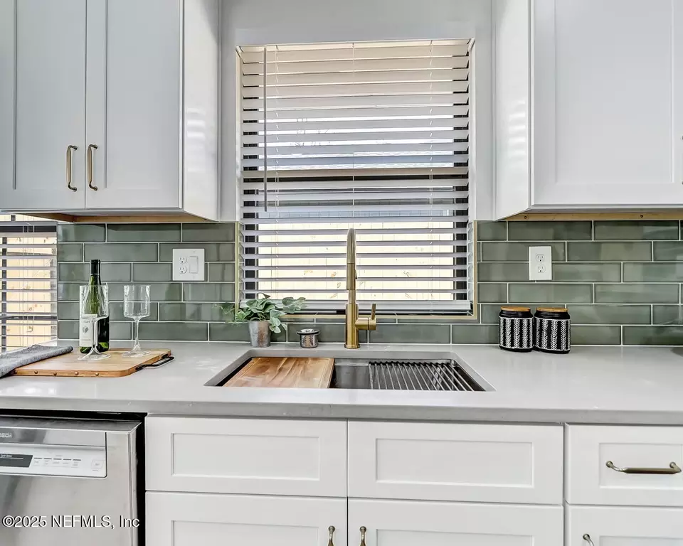 Kitchen - 12825 Attrill Rd, Jacksonville, FL 32258 photo 5 of 6