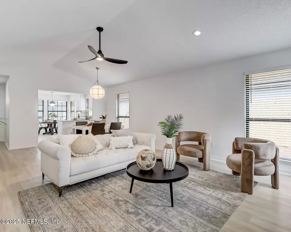 Living - 12825 Attrill Rd, Jacksonville, FL 32258 photo 5 of 5