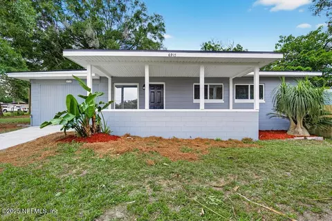 6915 Brandemere Rd S, Jacksonville, FL 32211
