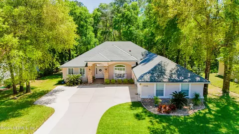 1755 Colonial Dr, Green Cove Springs, FL 32043