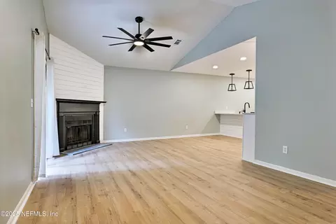 3801 Crown Point Rd #3101, Jacksonville, FL 32257