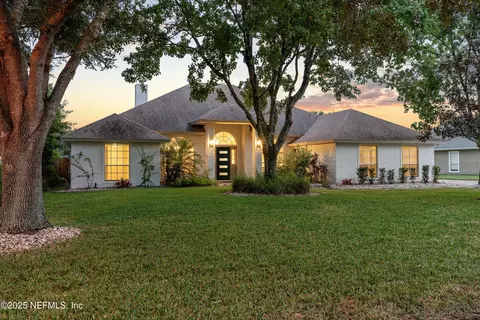 144 Nottingham Dr E, Saint Johns, FL 32259