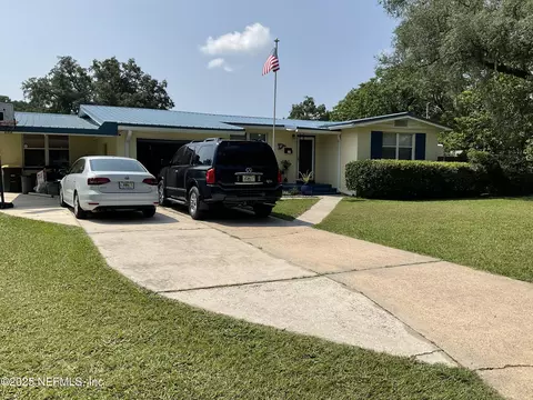 4804 Avent Dr, Jacksonville, FL 32244