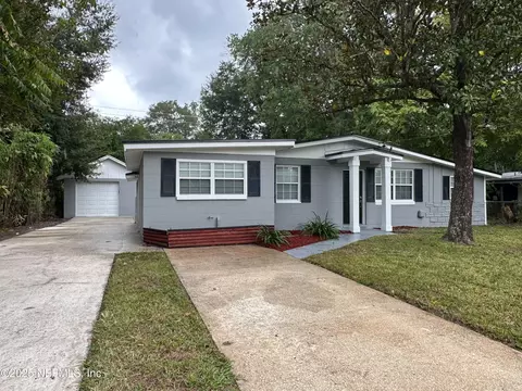 3955 Macgregor Dr, Jacksonville, FL 32210