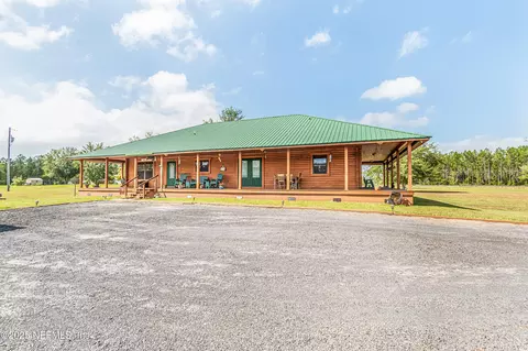 11529 Cowpen Rd, Sanderson, FL 32087