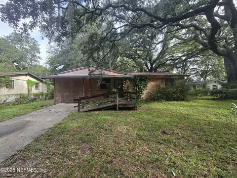 1675 Winthrop St, Jacksonville, FL 32206