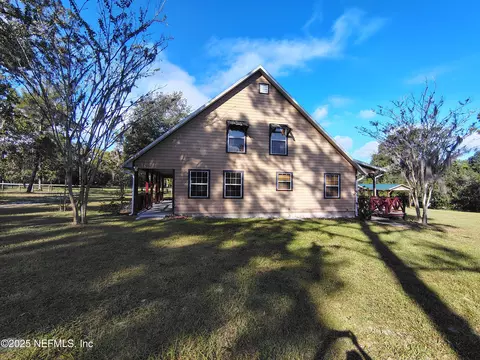 110 James Dr, Hollister, FL 32147