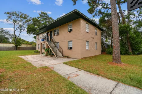 11628 Charlie Rd, Jacksonville, FL 32218