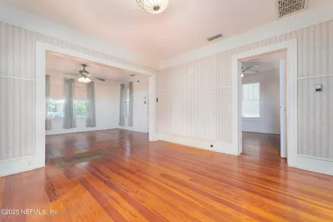 Living - 4 Fletcher Ln, Saint Augustine, FL 32084 photo 4 of 5