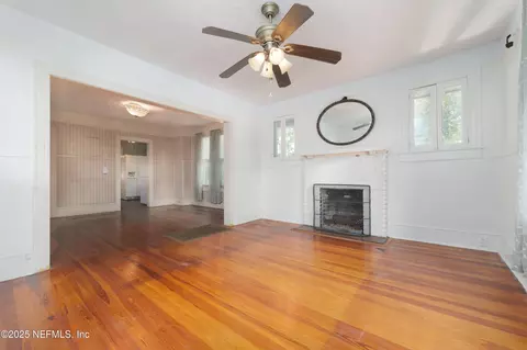 Living - 4 Fletcher Ln, Saint Augustine, FL 32084 photo 3 of 5