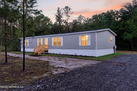 4760 Kathy St, Hastings, FL 32145