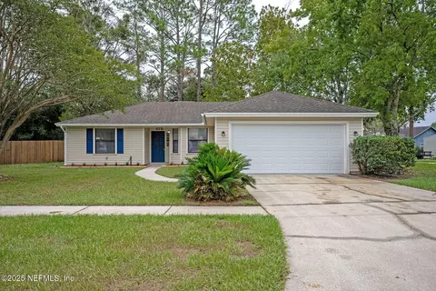 575 Purcell Dr, Jacksonville, FL 32221