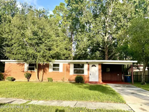 2909 Lauderdale Dr E, Jacksonville, FL 32277