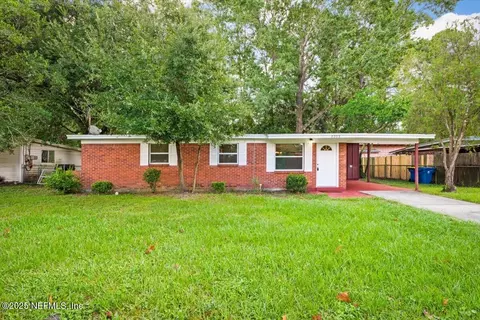 2909 Lauderdale Dr E, Jacksonville, FL 32277