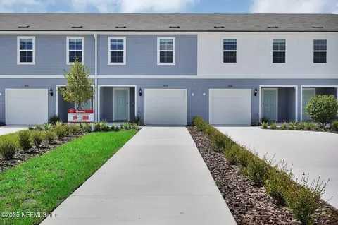 10112 Treasure Oaks Ct, Jacksonville, FL 32221