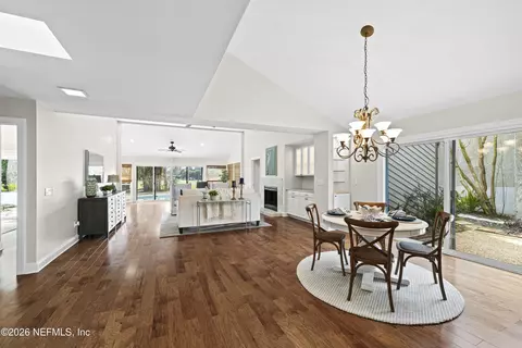 34 Lake Julia Dr S, Ponte Vedra Beach, FL 32082
