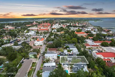 268 St George St, Saint Augustine, FL 32084 photo 3