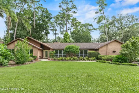 10433 Scott Mill Rd, Jacksonville, FL 32257