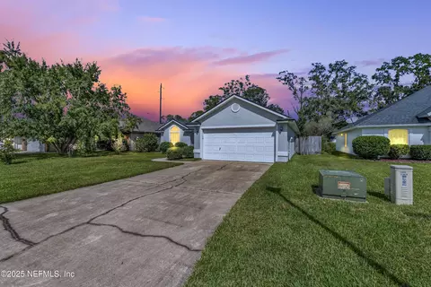 1784 Northglen Cir, Middleburg, FL 32068