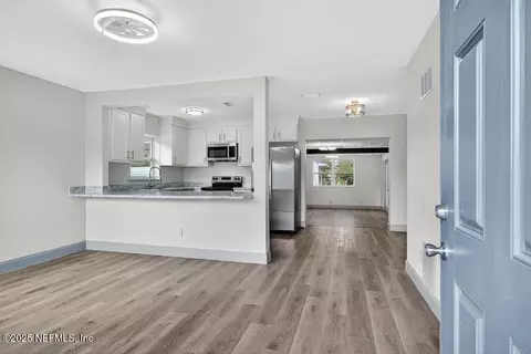 1850 Harvester St, Jacksonville, FL 32210