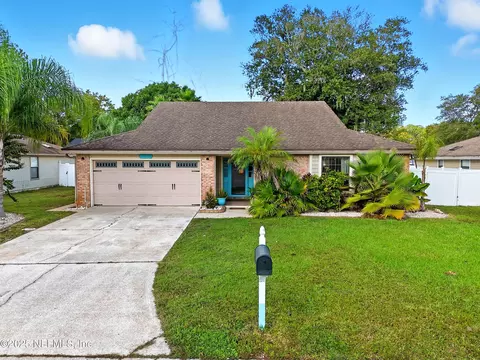 10240 Huntington Forest Blvd E, Jacksonville, FL 32257