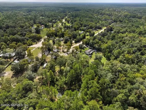 1886 Gentle Breeze Rd, Middleburg, FL 32068