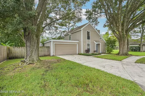 6814 Clover Ct, Jacksonville, FL 32244