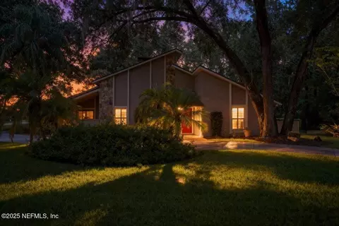 7992 Green Glade Rd, Jacksonville, FL 32256