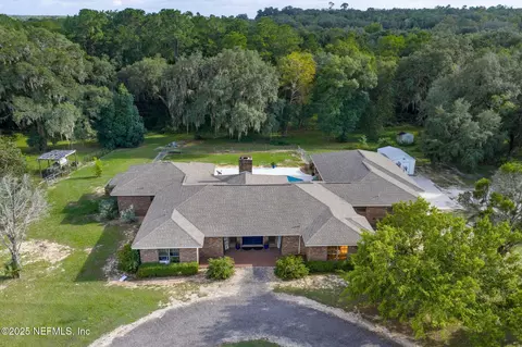 105 Dairy Rd, Melrose, FL 32666