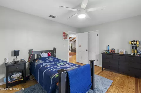 Bedroom - 105 Dairy Rd, Melrose, FL 32666 photo 4 of 6