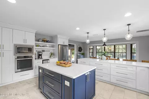 Kitchen - 105 Dairy Rd, Melrose, FL 32666 photo 6 of 9