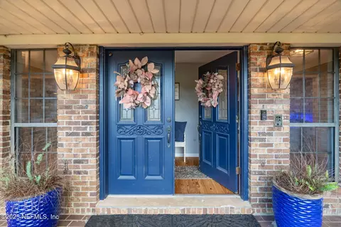 Entry Way - 105 Dairy Rd, Melrose, FL 32666 photo 2 of 3