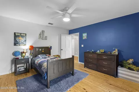 Bedroom - 105 Dairy Rd, Melrose, FL 32666 photo 6 of 6