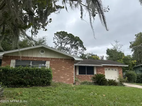 105 Mimosa Dr, Palatka, FL 32177