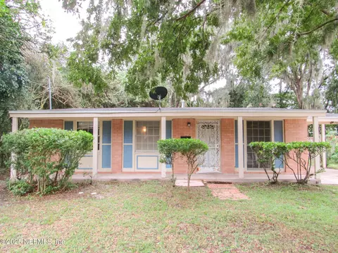 1924 Leonid Rd, Jacksonville, FL 32218