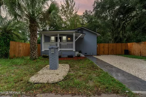 1820 Moseley St, Jacksonville, FL 32207