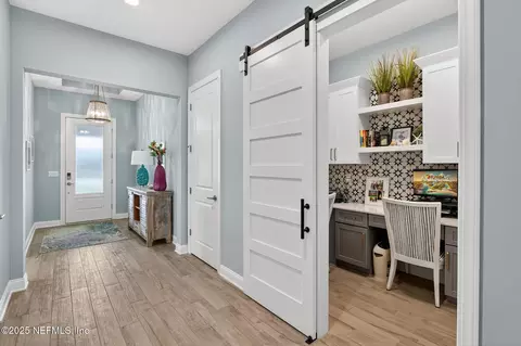 Entry Way - 249 Pasarela Dr, Saint Augustine, FL 32095 photo 3 of 4