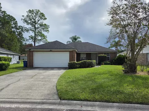 11325 Blossom Ridge Dr, Jacksonville, FL 32218