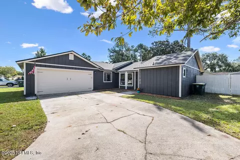 11748 Wattle Tree Rd N, Jacksonville, FL 32246