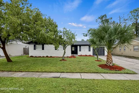 3325 Prather Dr, Jacksonville, FL 32216