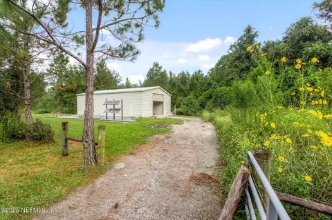 220 Eagle Creek Rd, Palatka, FL 32043