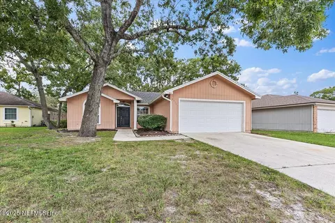 8034 E Macinnes Dr, Jacksonville, FL 32244