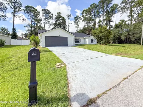 32 Barrister Ln, Palm Coast, FL 32137
