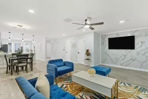 5666 Bryner Dr, Jacksonville, FL 32244