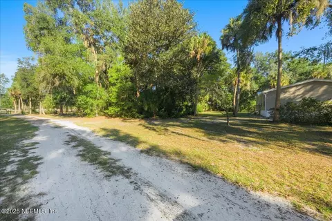 220 Stokes Landing Rd, Palatka, FL 32177