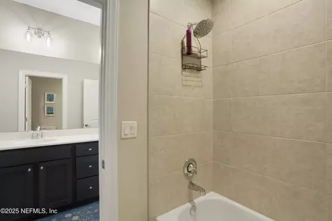 Bath - 520 Back Creek Dr, Saint Augustine, FL 32092 photo 4 of 5