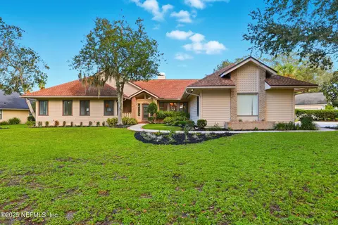 3293 Old Barn Rd E, Ponte Vedra Beach, FL 32082