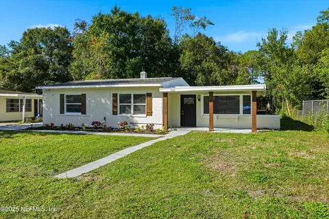 1262 Peacefield Dr, Jacksonville, FL 32205